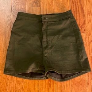 GREEN high waisted shorts